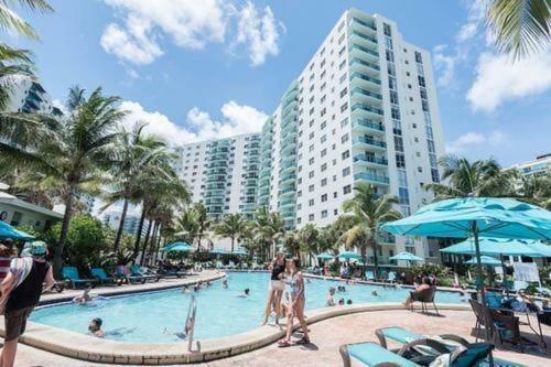 Tides Apt On Hollywood Beach Eksteriør billede